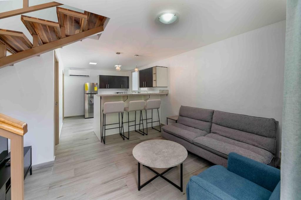Cozy Beach Villa At The Shores 5 Minutes From The Beach West End Eksteriør bilde
